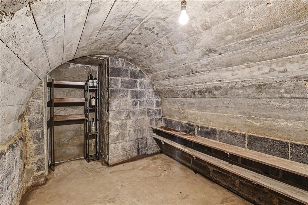 738 Welt Street — photo 24