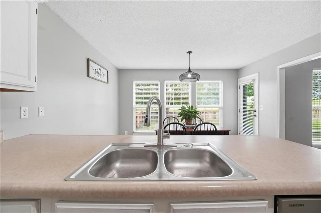 21691 S Main Street — photo 10