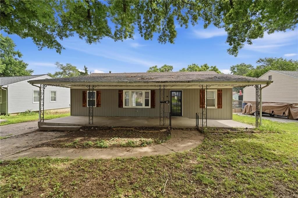 11522 W 68th Street — photo 31