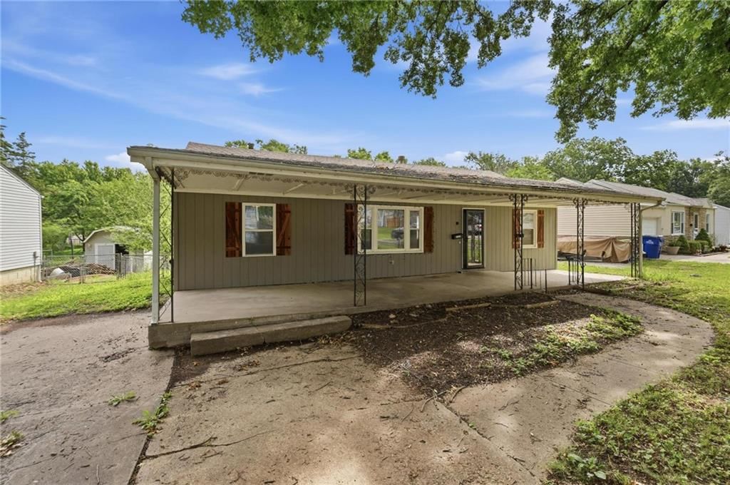 11522 W 68th Street — photo 32