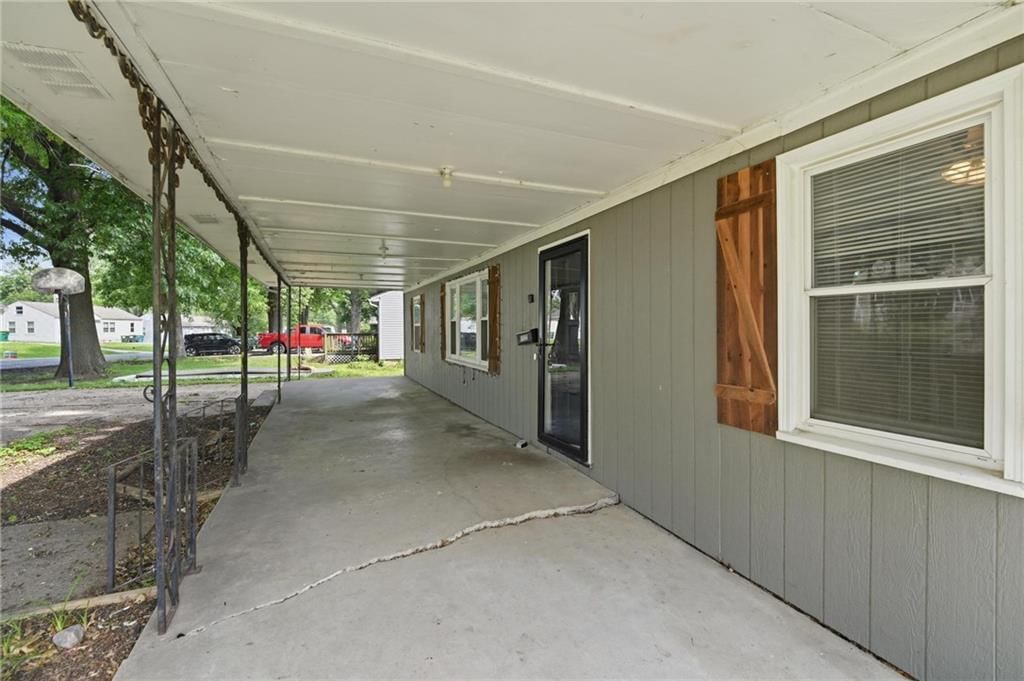 11522 W 68th Street — photo 33