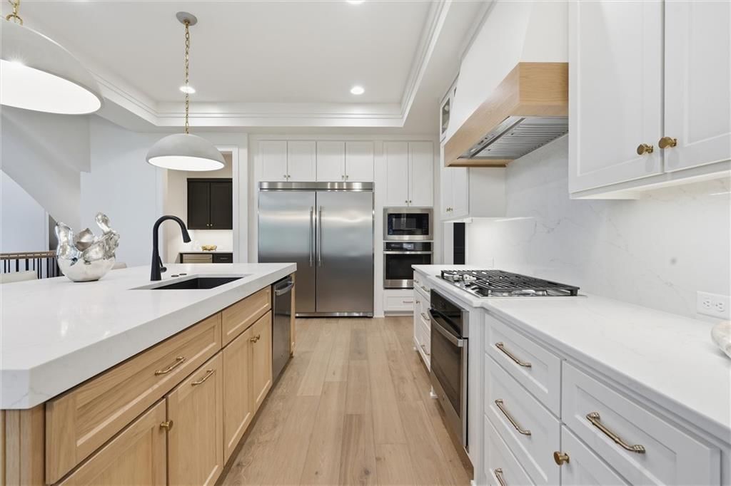 17028 Parkhill Street — photo 12