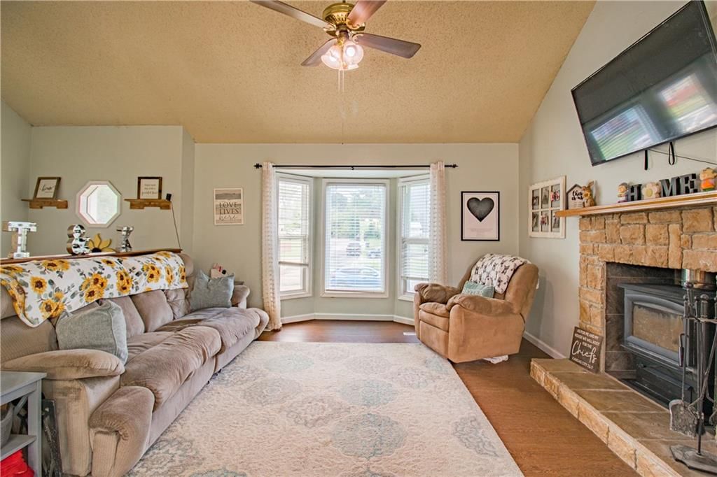504 Dogwood Drive — photo 5