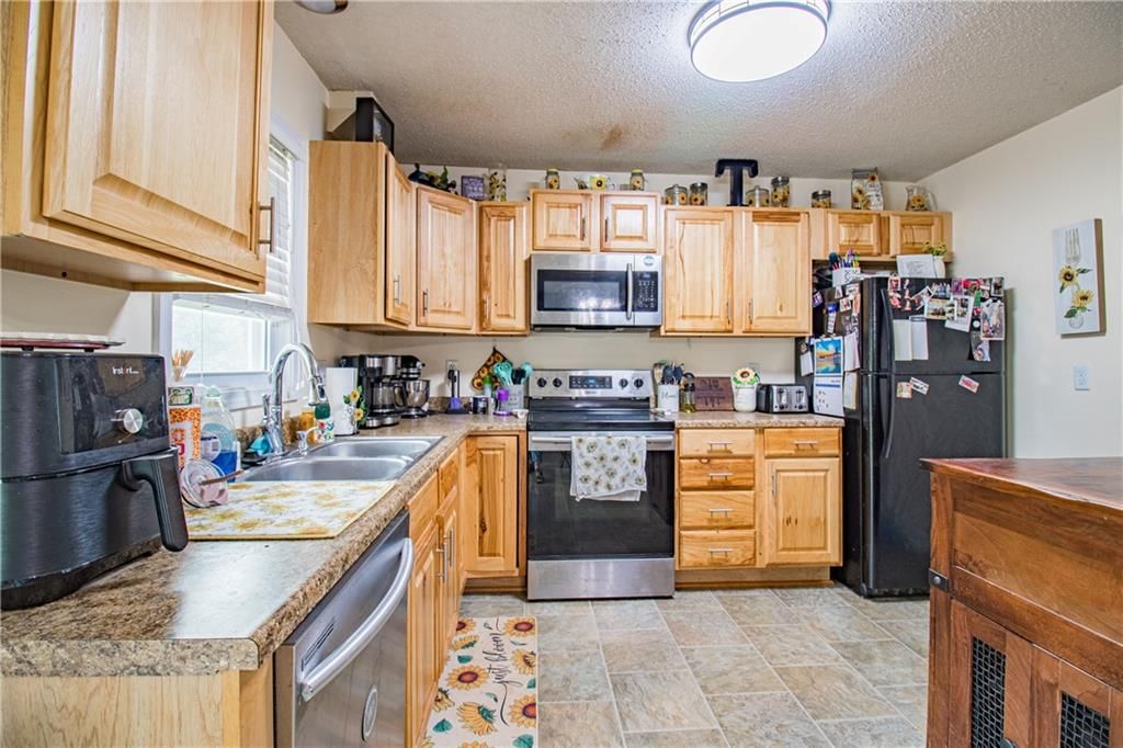 504 Dogwood Drive — photo 9