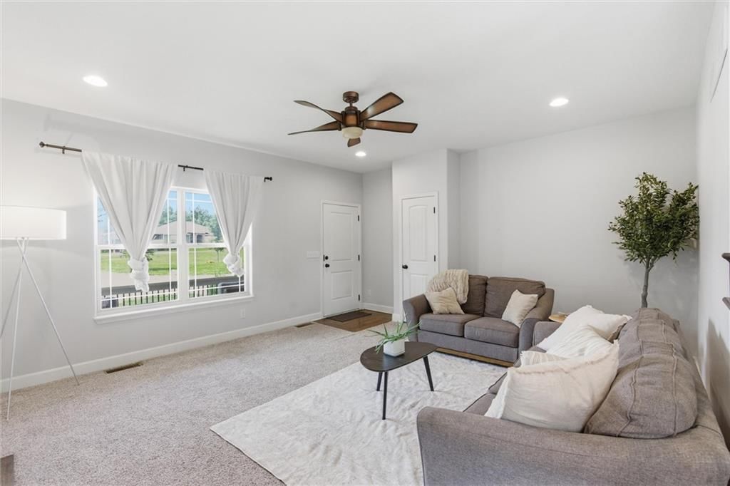 12617 Charlotte Street — photo 4