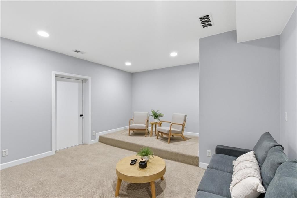 12617 Charlotte Street — photo 33