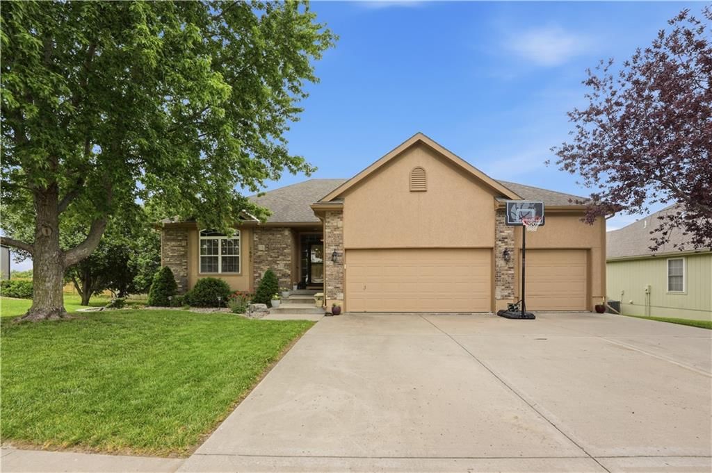 1601 Chisam Road — photo 3