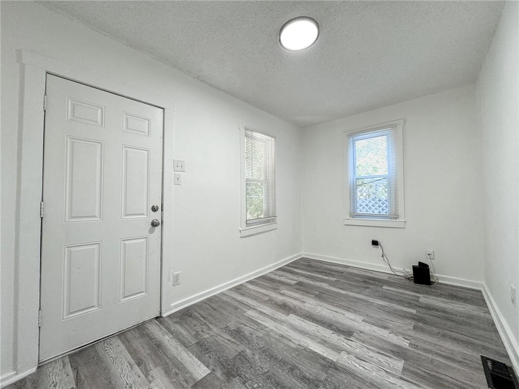 2726 Belleview Avenue — photo 4