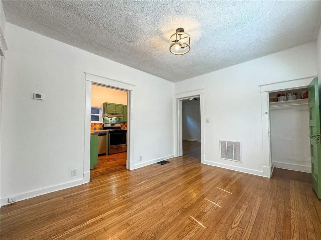 2726 Belleview Avenue — photo 6