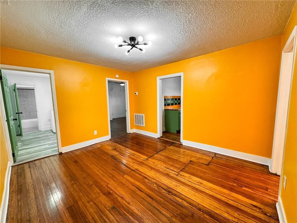 2726 Belleview Avenue — photo 14