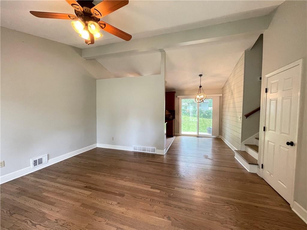 212 Jackson Avenue — photo 5