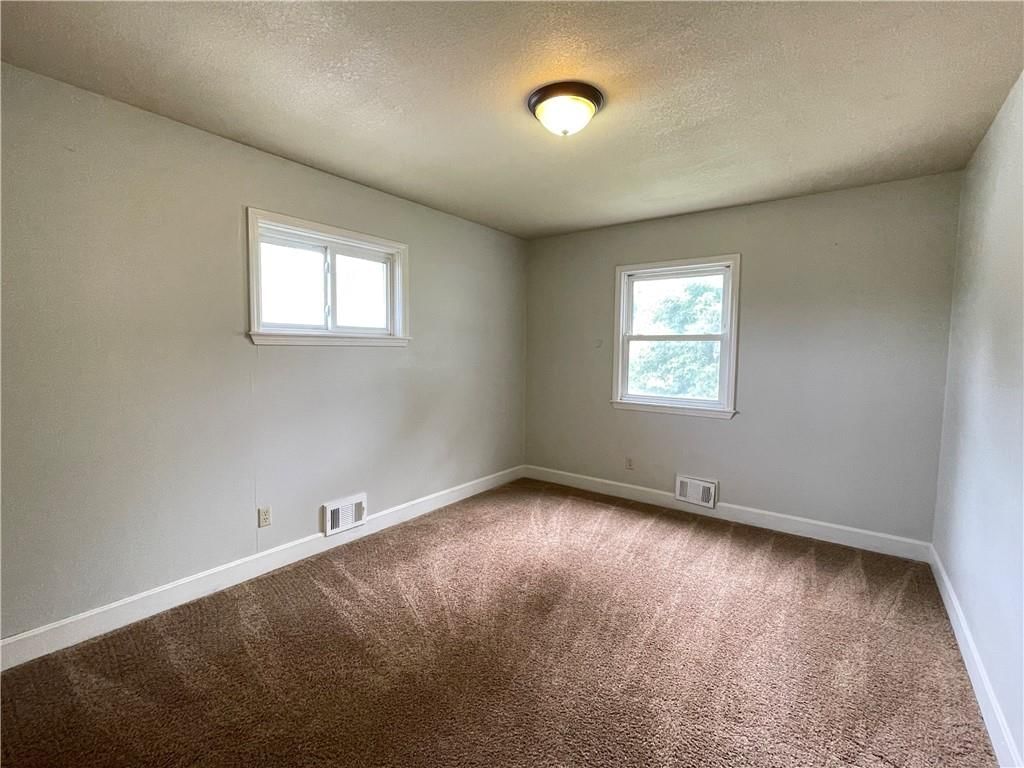 212 Jackson Avenue — photo 14
