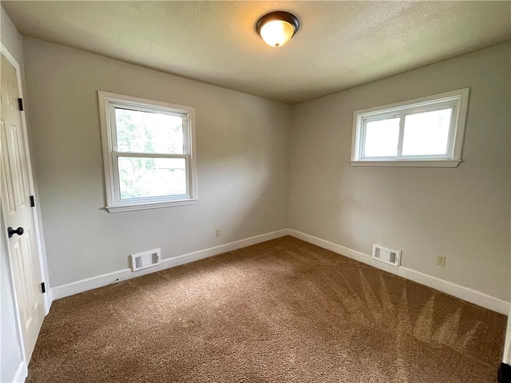 212 Jackson Avenue — photo 15