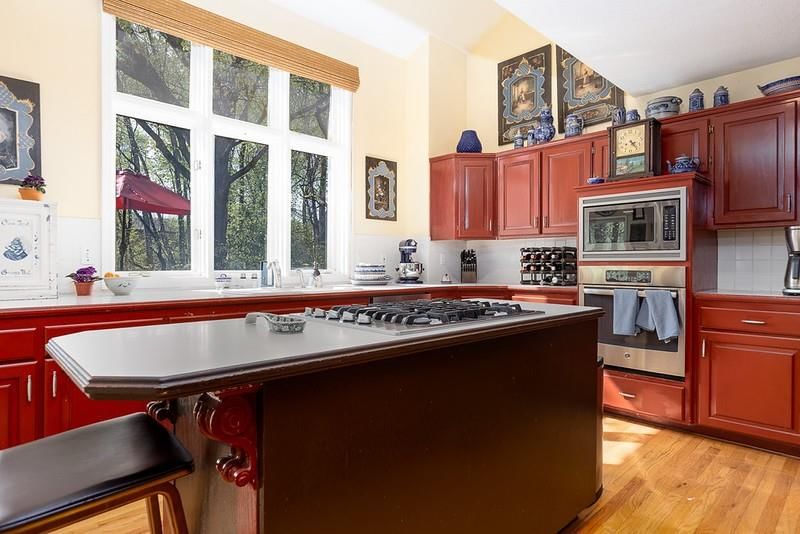 6120 N Strathbury Avenue — photo 8