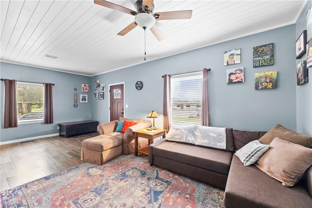 623 Walnut Street — photo 2
