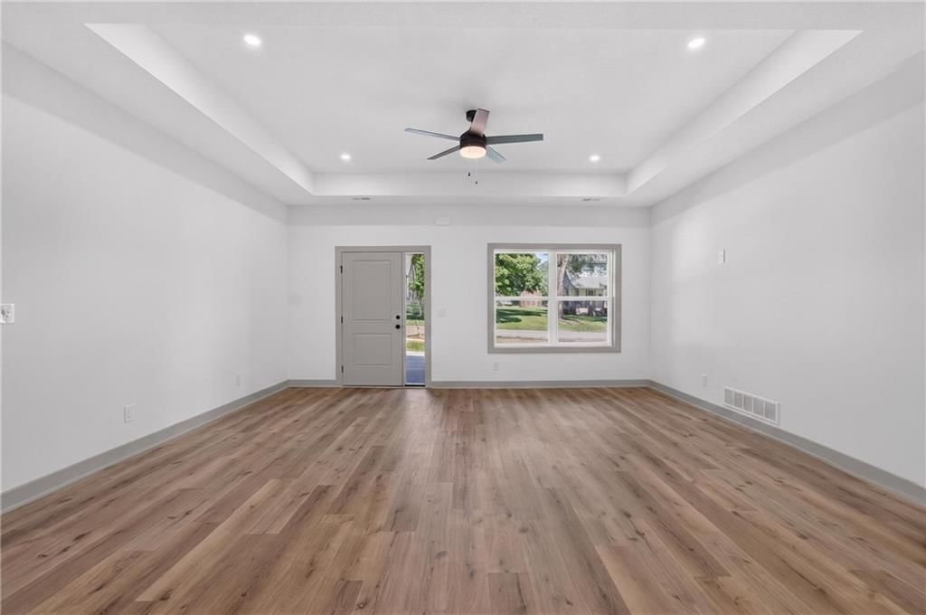 405 N Armstrong Street — photo 14