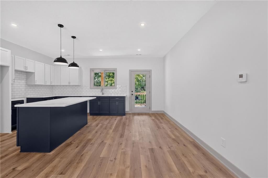 405 N Armstrong Street — photo 19