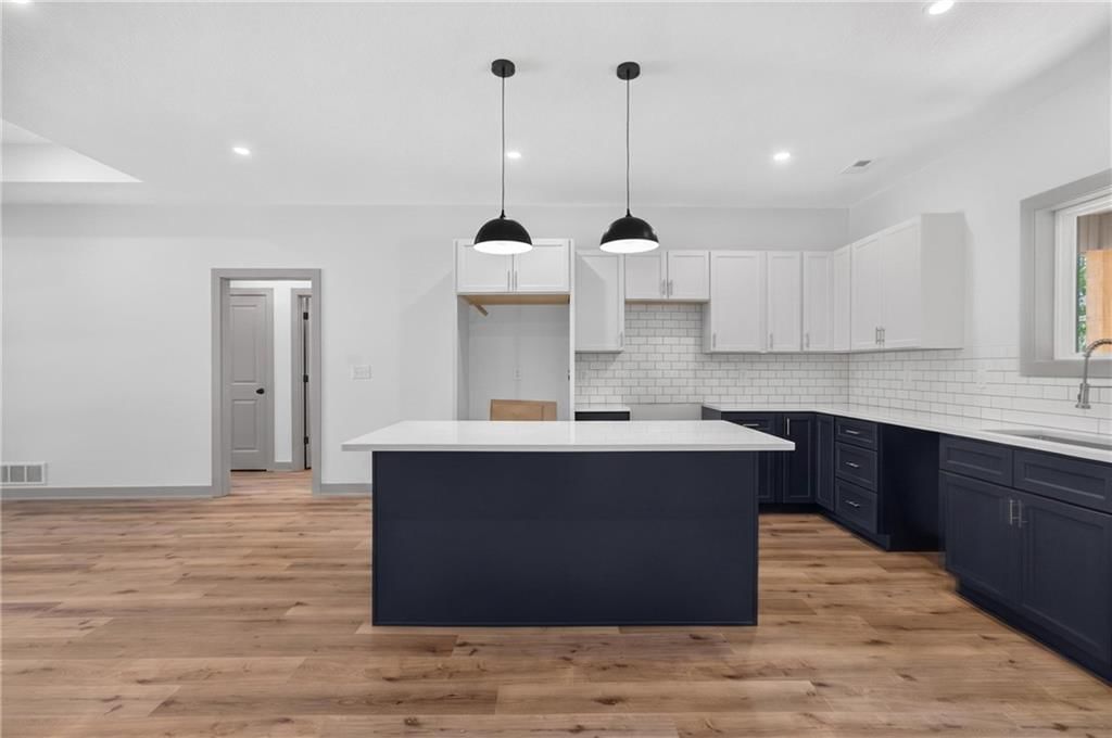 405 N Armstrong Street — photo 20