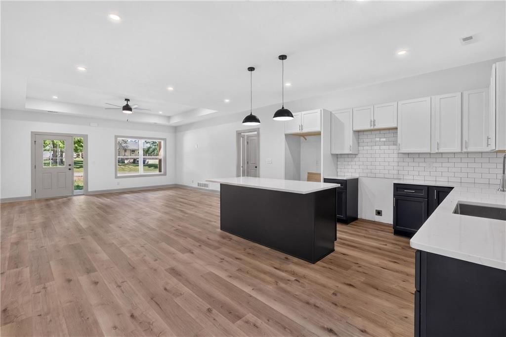 405 N Armstrong Street — photo 21