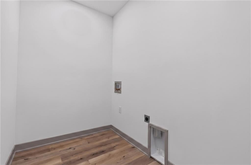405 N Armstrong Street — photo 44