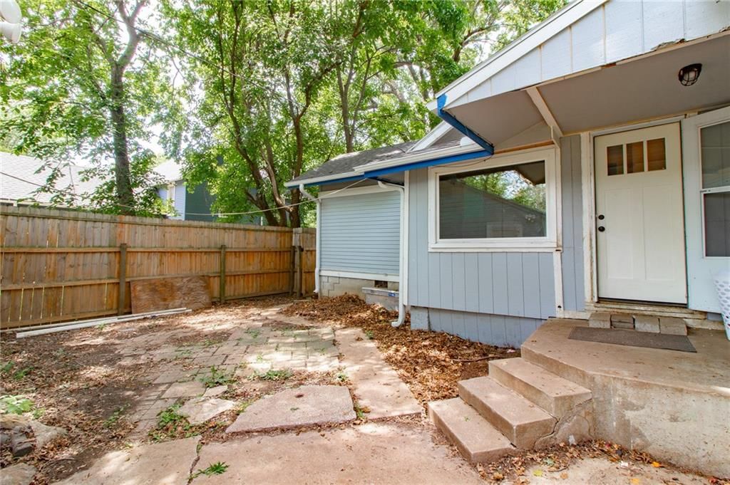 1007 S Independence Street — photo 33