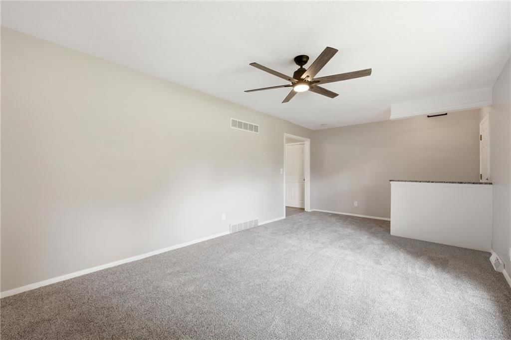 604 S Hickory Street — photo 6