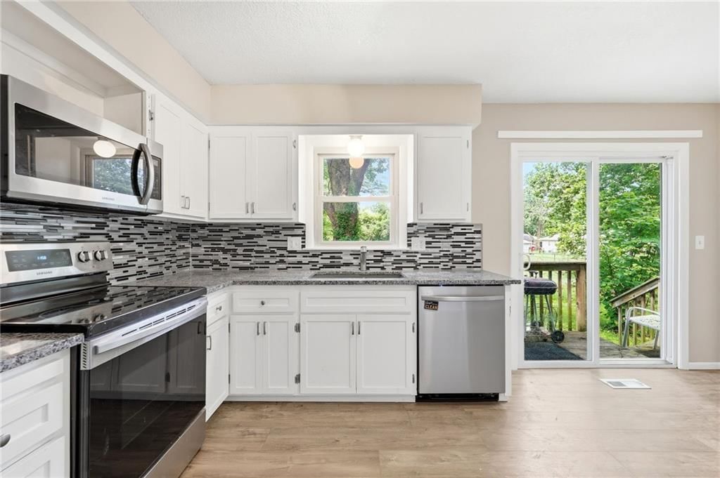 604 S Hickory Street — photo 11