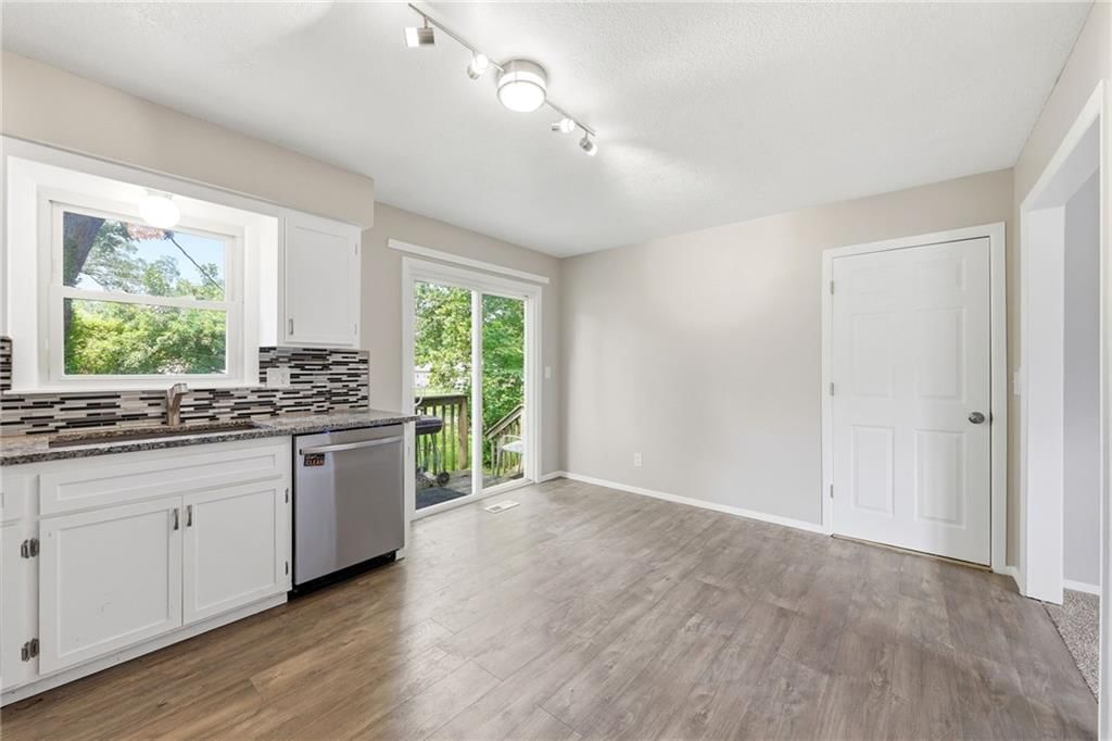 604 S Hickory Street — photo 12