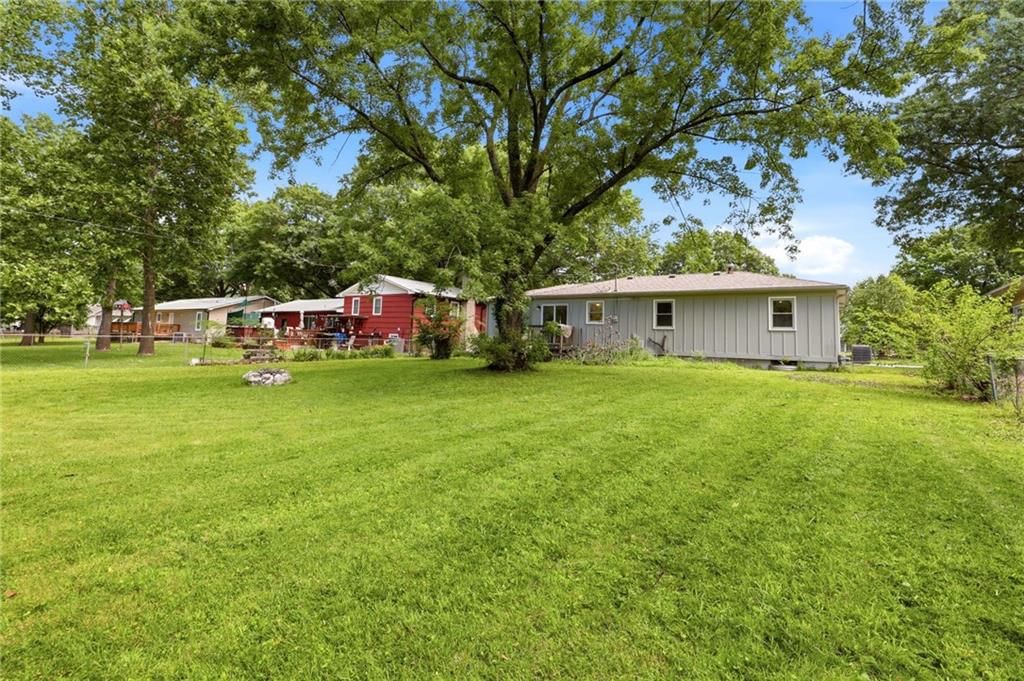 604 S Hickory Street — photo 24