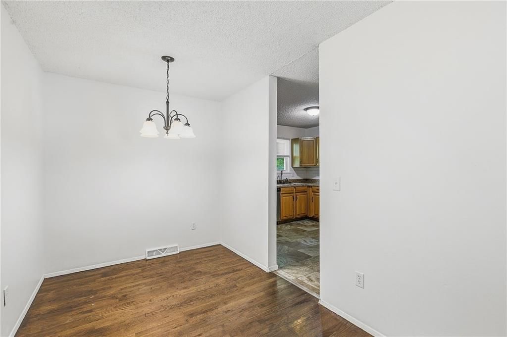 5249 N Richmond Avenue — photo 19