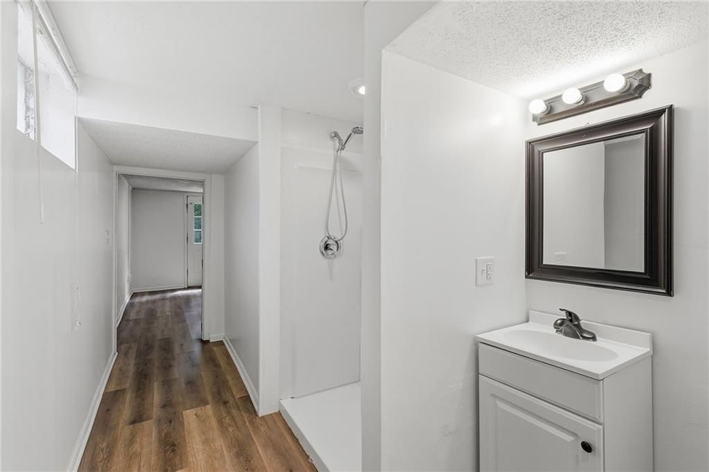 5249 N Richmond Avenue — photo 29