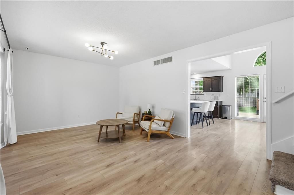 1906 Choctaw Drive — photo 31
