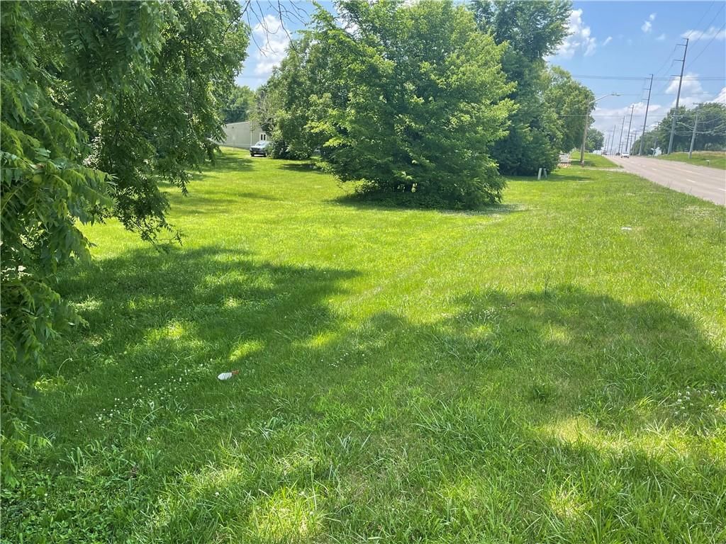 11763 PARALLEL Parkway — photo 5