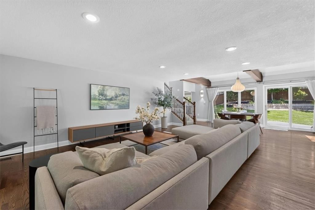 5726 Howe Drive — photo 16