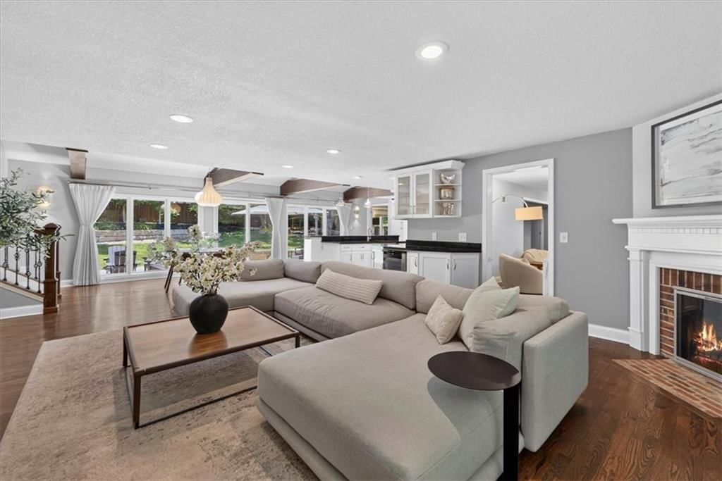 5726 Howe Drive — photo 19