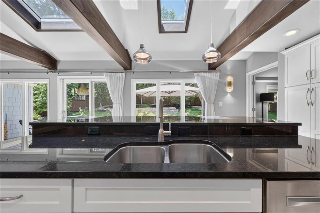 5726 Howe Drive — photo 21
