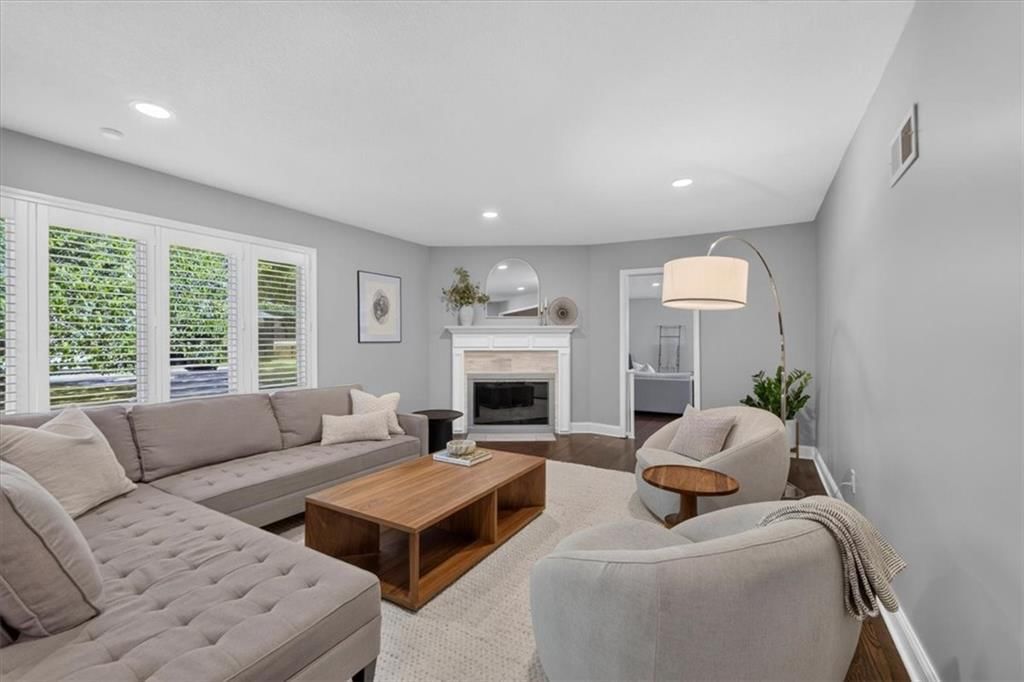 5726 Howe Drive — photo 23