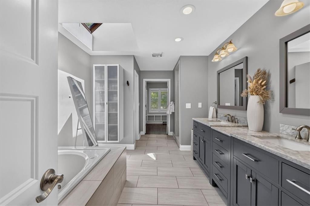 5726 Howe Drive — photo 37