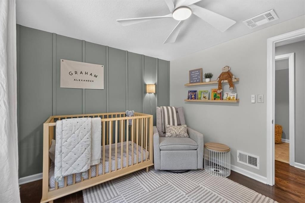 5726 Howe Drive — photo 40