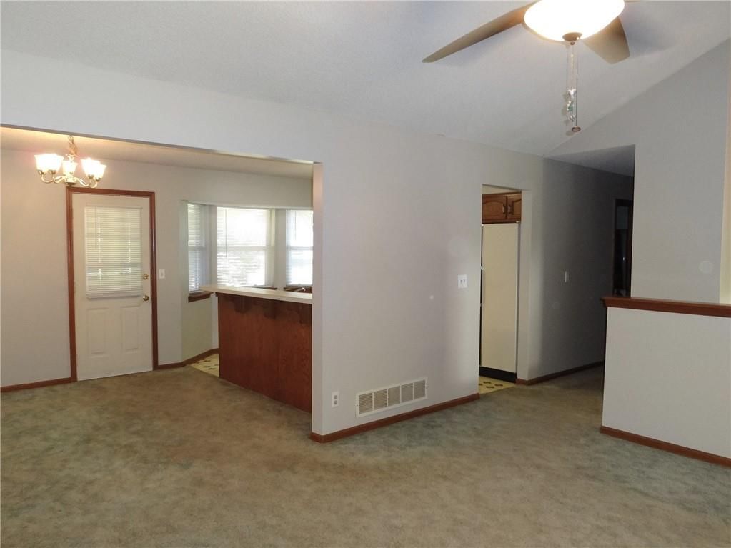 6807 Orchard Street — photo 6