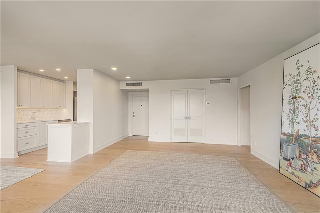 4550 Warwick Boulevard — photo 6