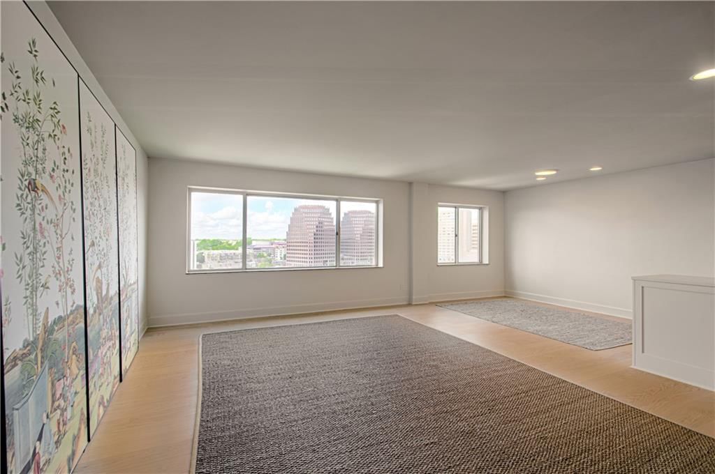 4550 Warwick Boulevard — photo 16