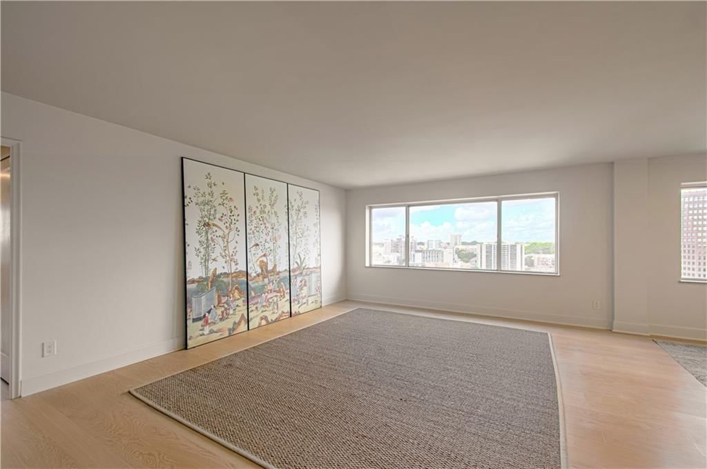 4550 Warwick Boulevard — photo 17