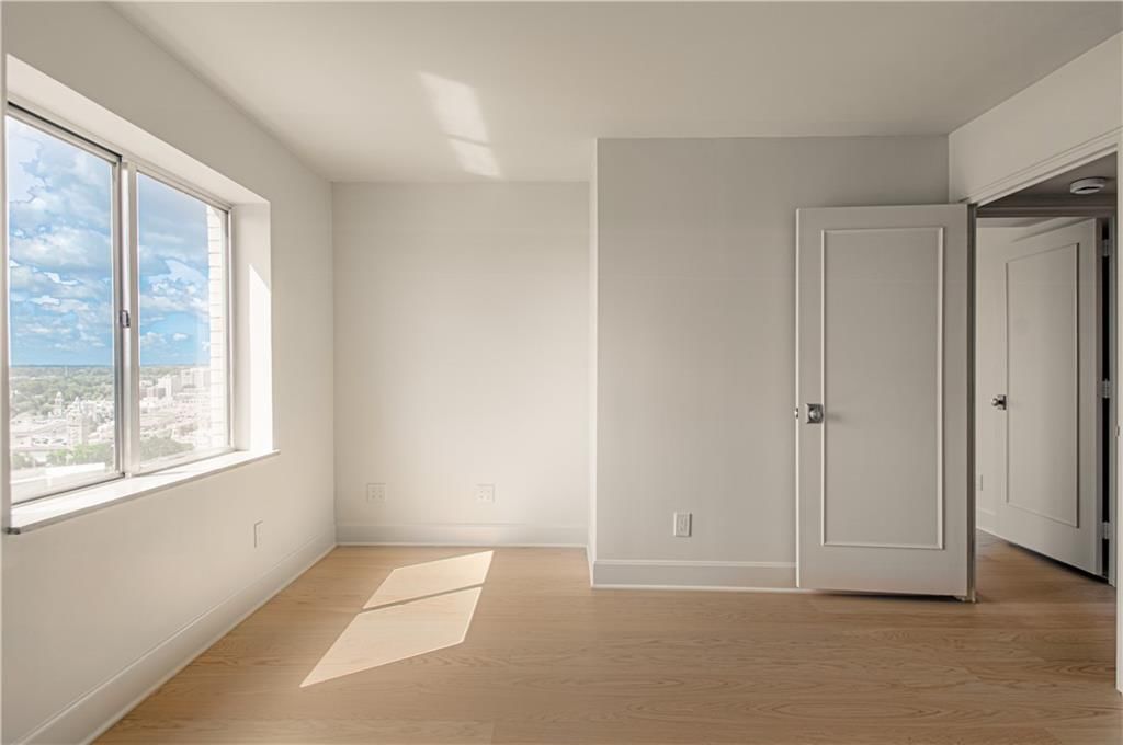 4550 Warwick Boulevard — photo 27