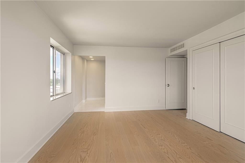 4550 Warwick Boulevard — photo 31