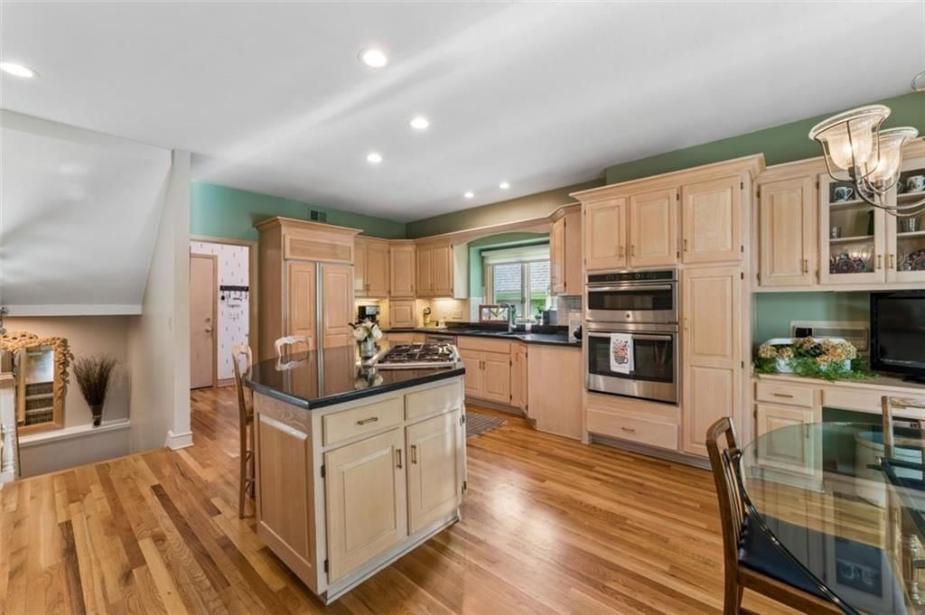 12605 Cedar Street — photo 9