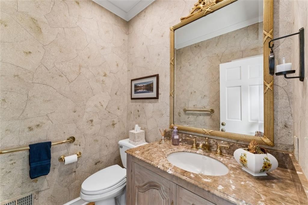 12605 Cedar Street — photo 20
