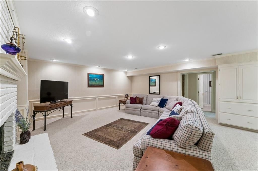 12605 Cedar Street — photo 33
