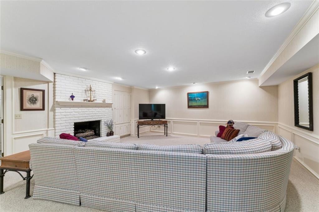 12605 Cedar Street — photo 34