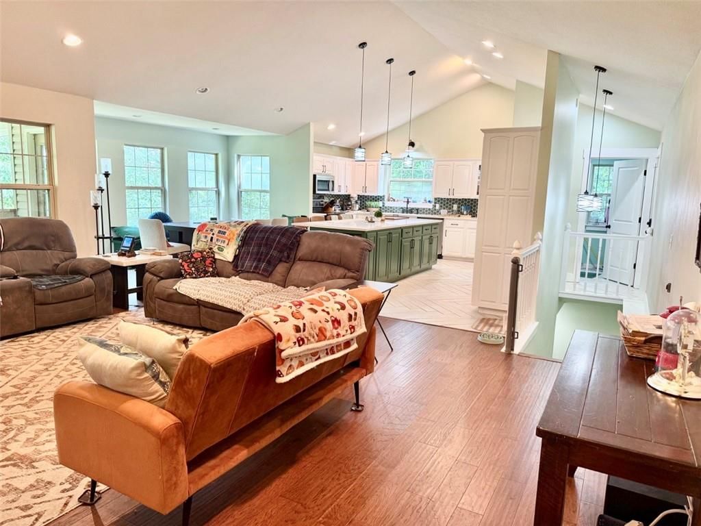 17675 Hazel Crest Lane — photo 38